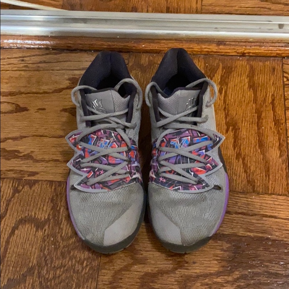 Kyrie 5s